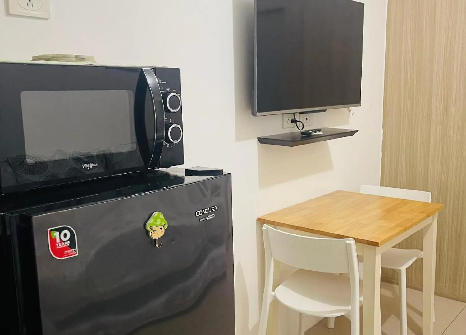Shore 1 Residences Manila 0*,  Philippines